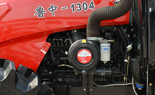 博天堂918-1304型拖拉机